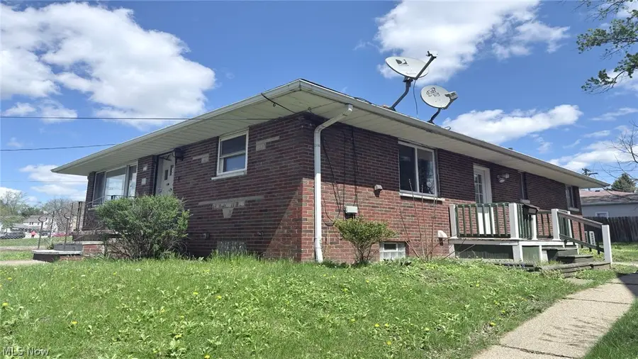 785 Brittain Road, Akron, OH 44305 - #3