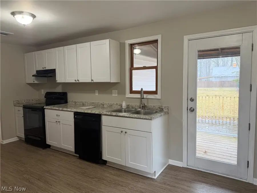 3003 Walter Road, North Olmsted, OH 44070 - #3