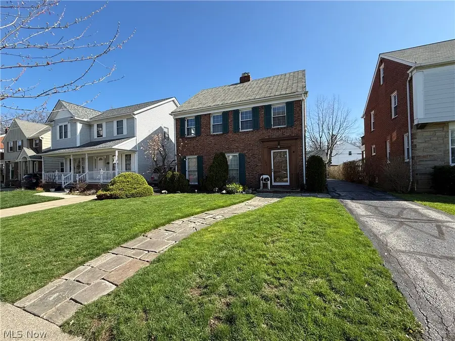 131 E 200th Street, Euclid, OH 44119 - #2