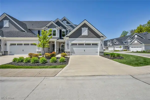 606 Monteforte Court #43, Avon Lake, OH 44012
