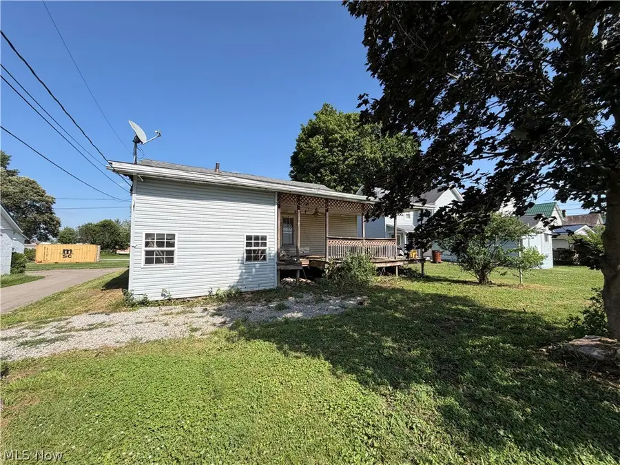 422 Mckinley Avenue, Newcomerstown, OH 43832 - #3