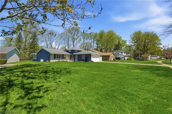 26670 Fairfax Lane, North Olmsted, OH 44070