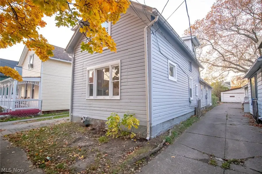 3314 W 32nd Street, Cleveland, OH 44109 - #2