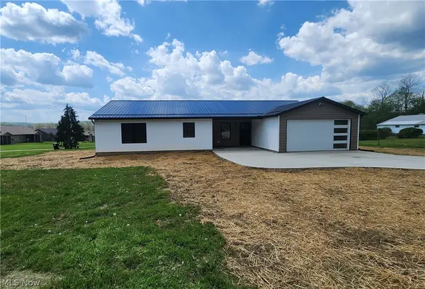 3190 Eastport Se Road, Dennison, OH 44621