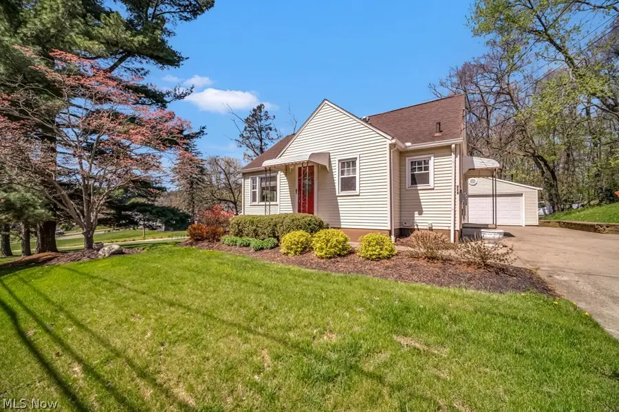 324 W State Street, Barberton, OH 44203 - #2