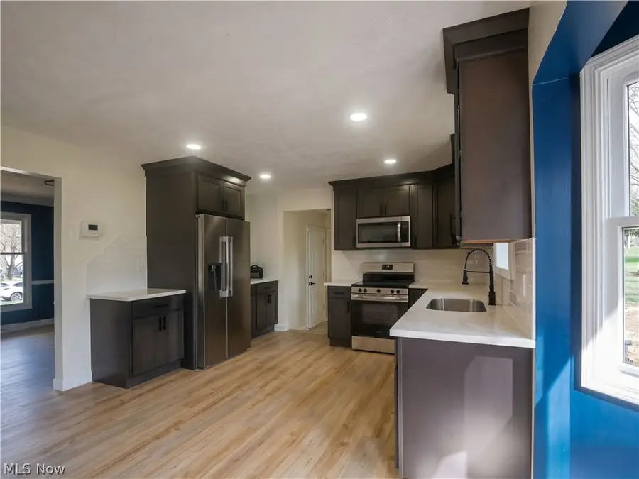 5196 Dickens Drive, Richmond Heights, OH 44143 - #2