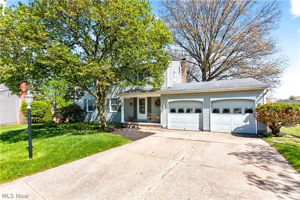 960 Red Oak Circle, Medina, OH 44256