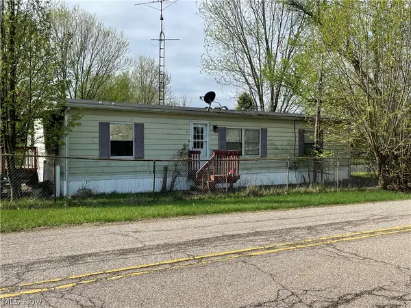 15571 Berlin Station Road, Berlin Center, OH 44401