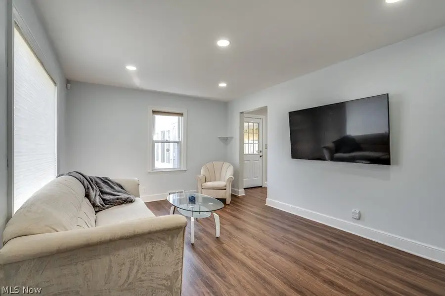 2048 Congo Street, Akron, OH 44305 - #3