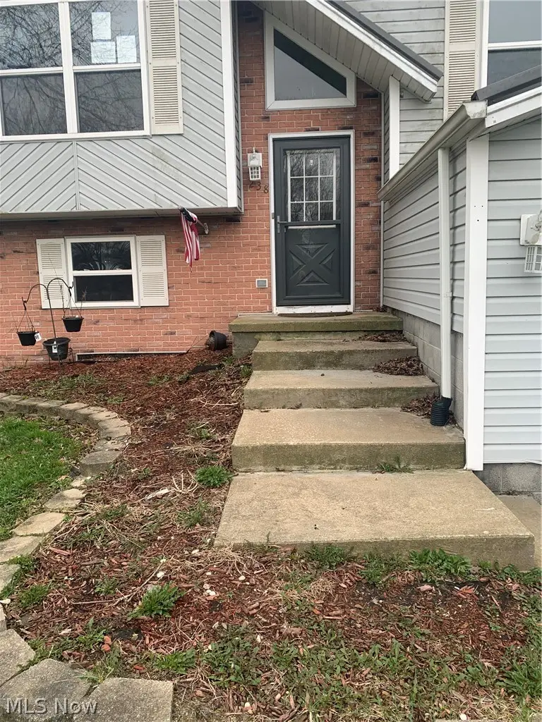 238 Raymond Nw Avenue, Warren, OH 44483 - #2