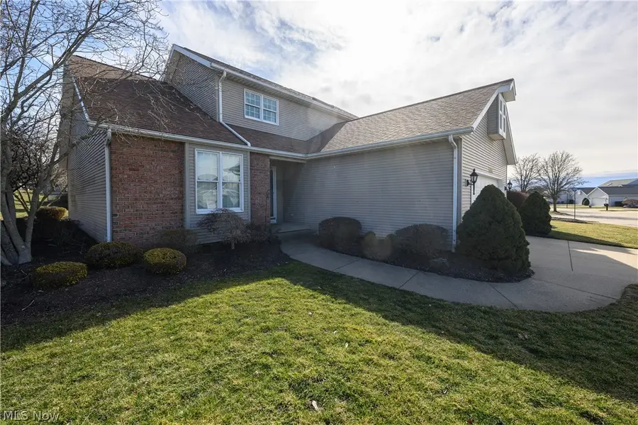 1358 S Azalea Boulevard, Barberton, OH 44203 - #3