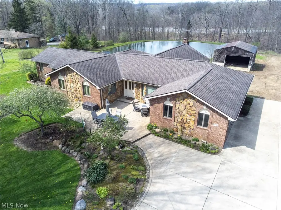 4940 N Berkley Road, Richfield, OH 44286 - #2