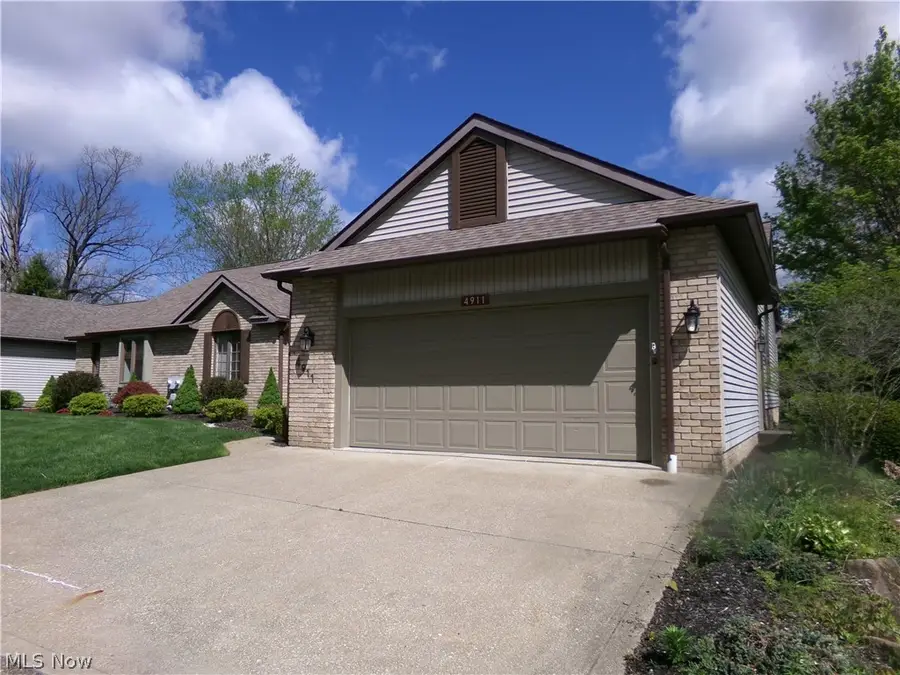 4911 Pond Nw Drive, North Canton, OH 44720 - #2