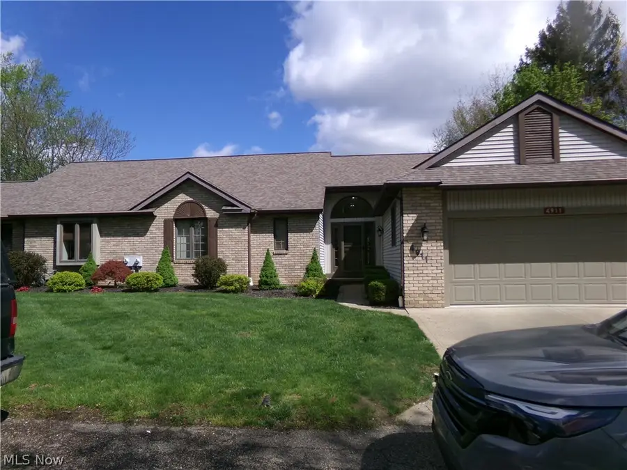 4911 Pond Nw Drive, North Canton, OH 44720 - #3