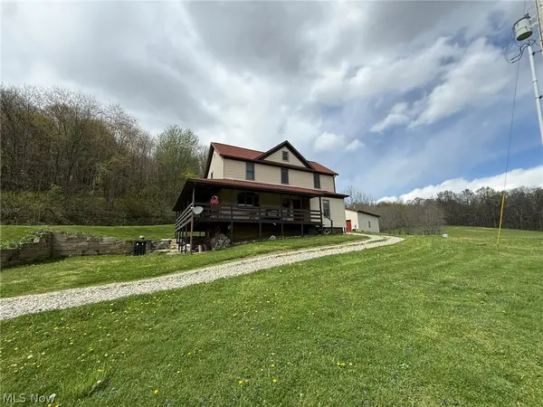 11140 Strasburg Bolivar Nw Road, Bolivar, OH 44612