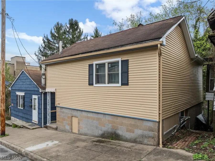 3318 Washington Street, Bellaire, OH 43906 - #2