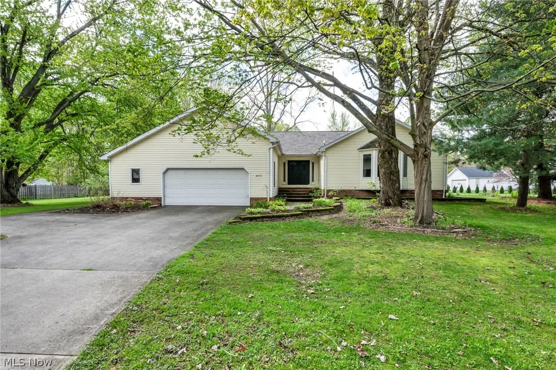 8750 Evergreen Drive, Mentor, OH 44060 - #1