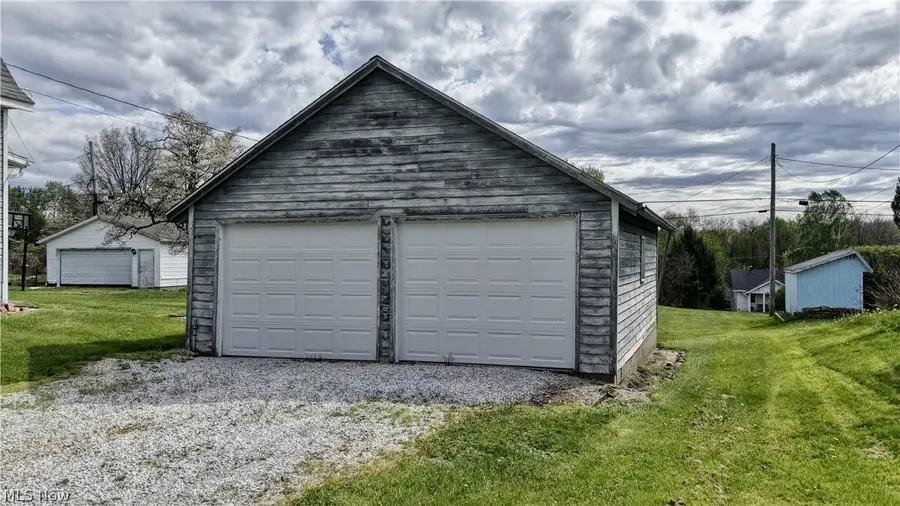 418 Jackson Ne Avenue, Brewster, OH 44613 - #3