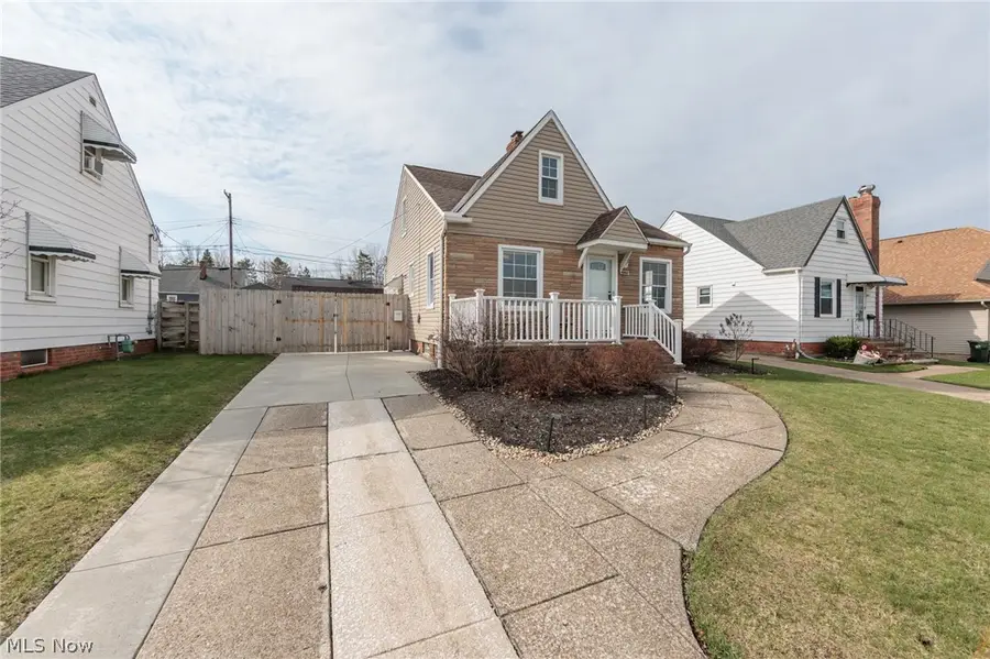 4003 Woodrow Avenue, Parma, OH 44134 - #3