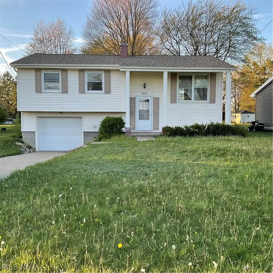 1828 Basil Avenue, Youngstown, OH 44514 - #1