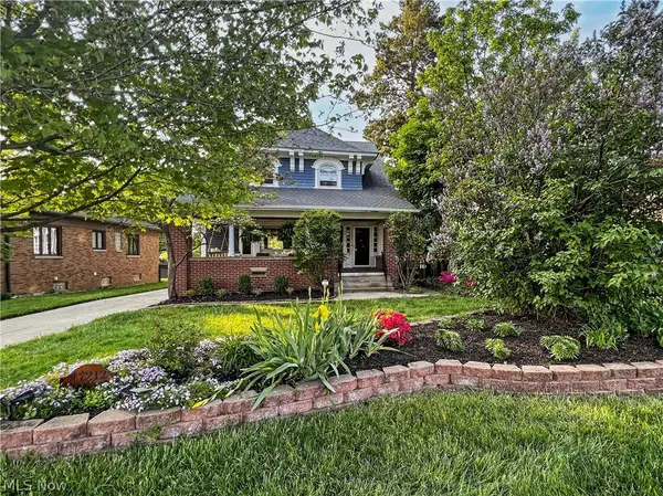 17212 Hilliard Road, Lakewood, OH 44107