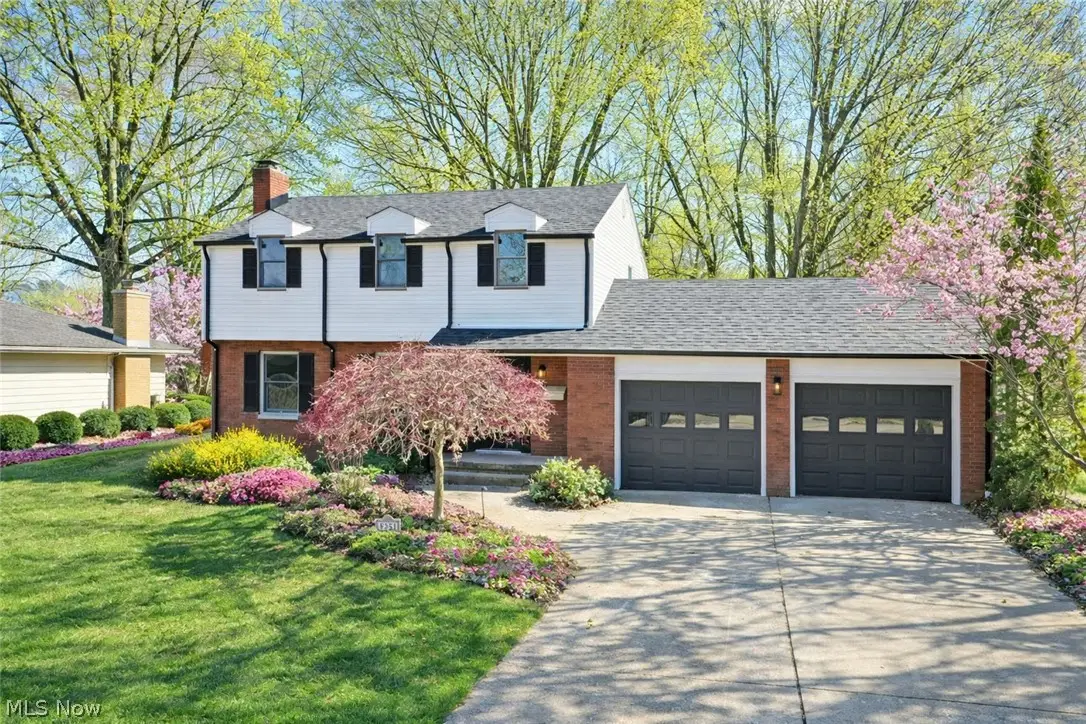 8351 Chesterton Drive, Youngstown, OH 44514 - #1