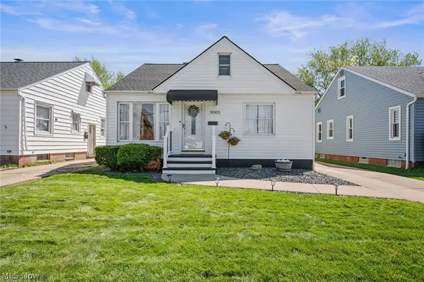 8303 Snow Road, Parma, OH 44129