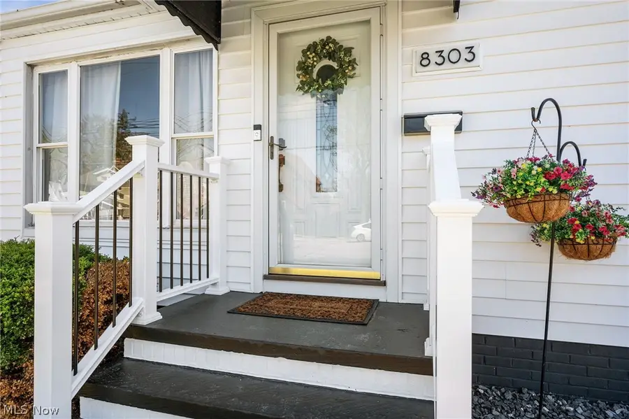 8303 Snow Road, Parma, OH 44129 - #3