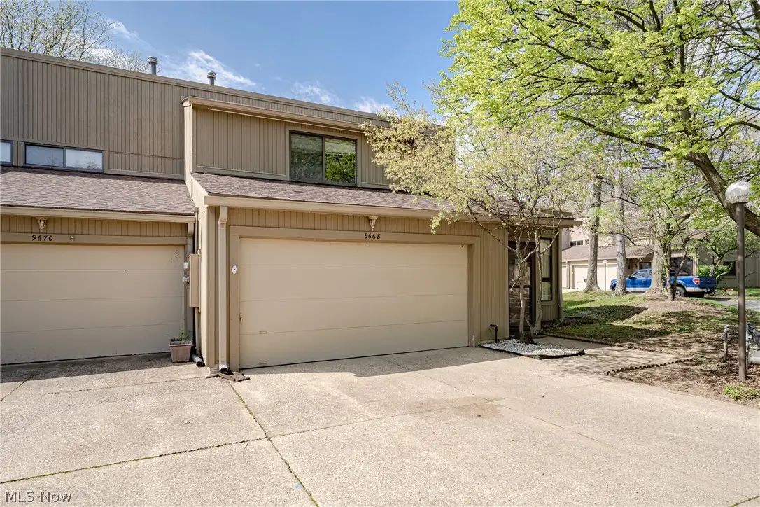 9668 Abbeyshire Way, Mentor, OH 44060 - #1