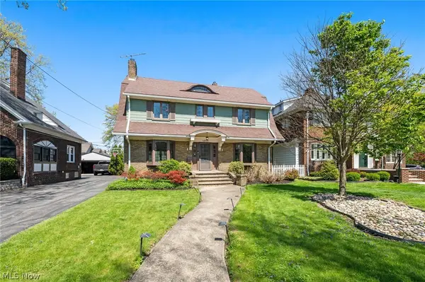 14920 Lake Avenue, Lakewood, OH 44107