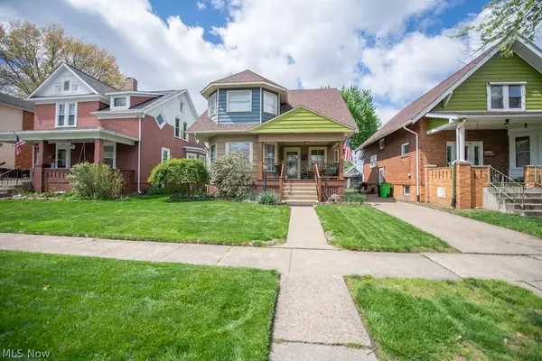 716 N Dawson Street, Uhrichsville, OH 44683