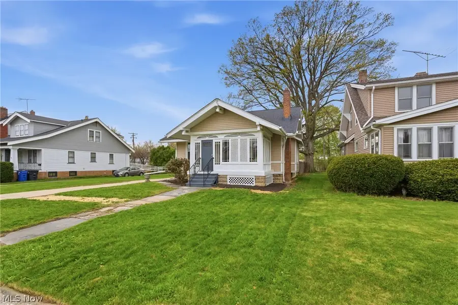 3856 W 162nd Street, Cleveland, OH 44111 - #3