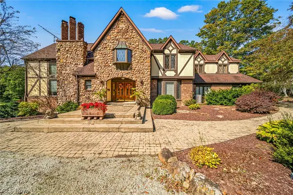 8801 Bunker Road, Orwell, OH 44076