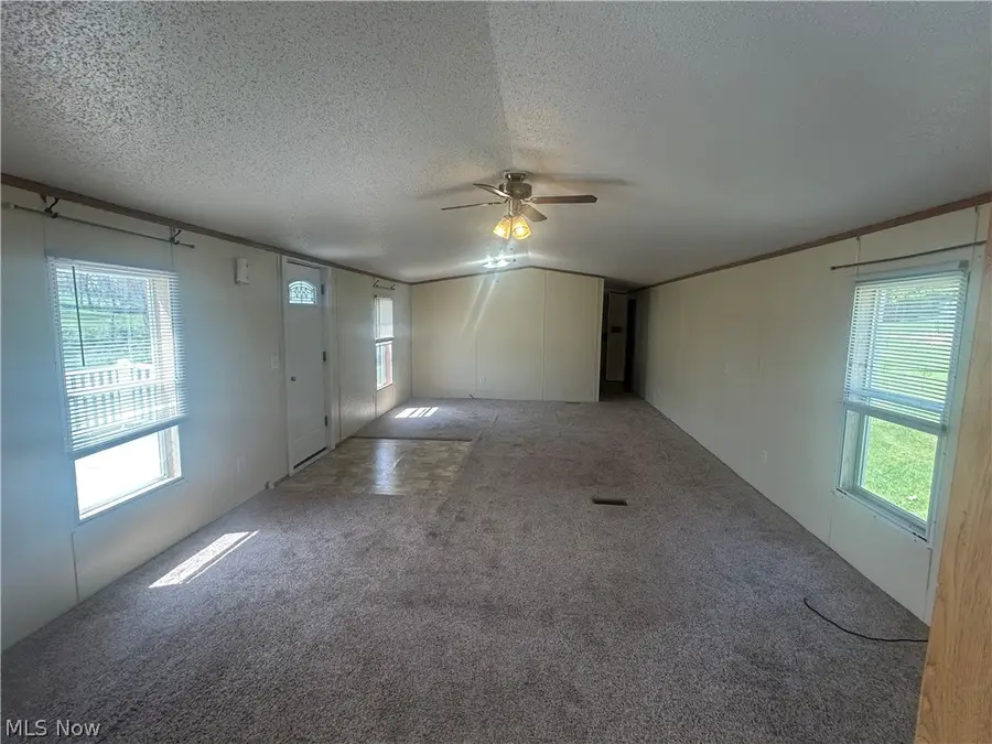 495 S. Pleasant Grove Circle, Zanesville, OH 43701 - #3