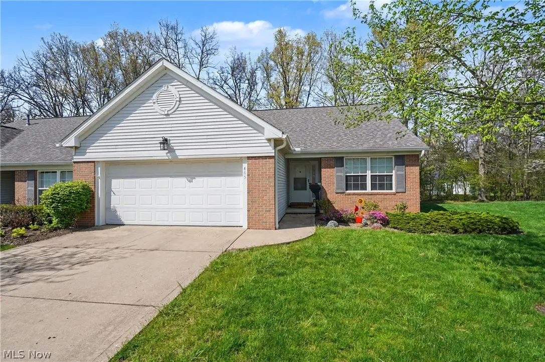 445 E Reserve Drive, Cuyahoga Falls, OH 44223 - #1