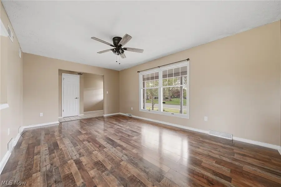 125 Springbrook Se Drive, New Philadelphia, OH 44663 - #2