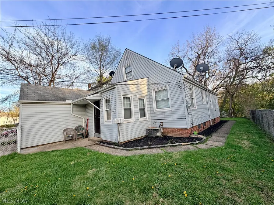 10506 Park Heights Road, Cleveland, OH 44104 - #3