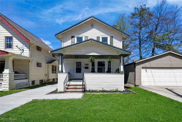 17414 Cannon Avenue, Lakewood, OH 44107
