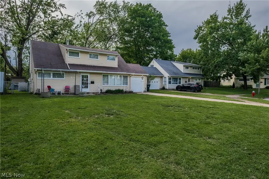2912 Prange Drive, Cuyahoga Falls, OH 44223 - #2