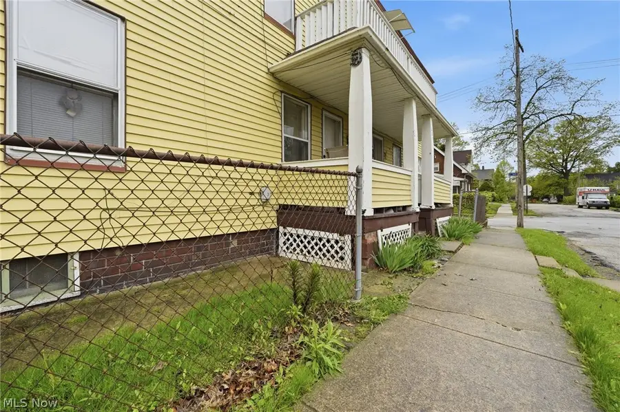 689 Midland Avenue, Cleveland, OH 44110 - #3