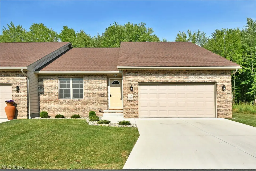 12 Bayview Circle, Cortland, OH 44410 - #1