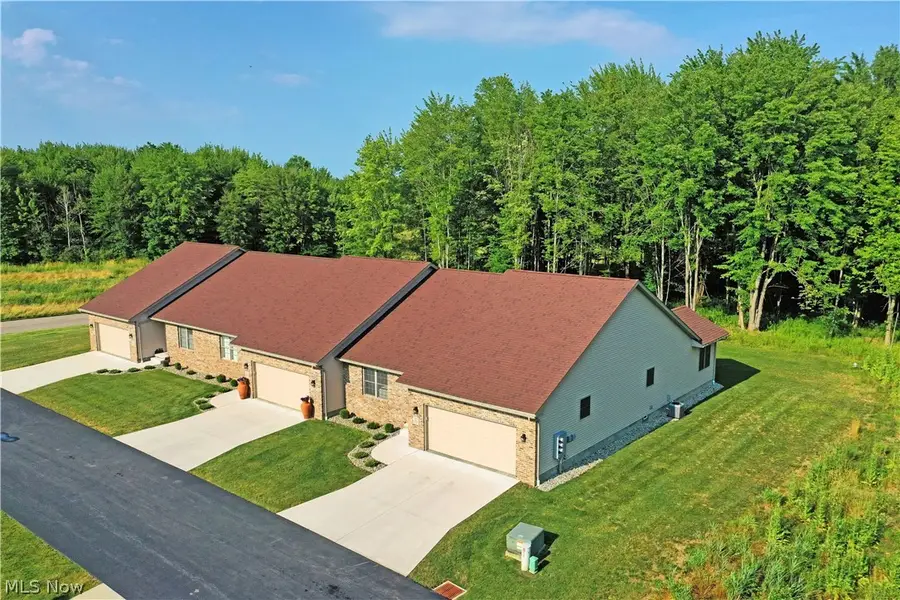 12 Bayview Circle, Cortland, OH 44410 - #2