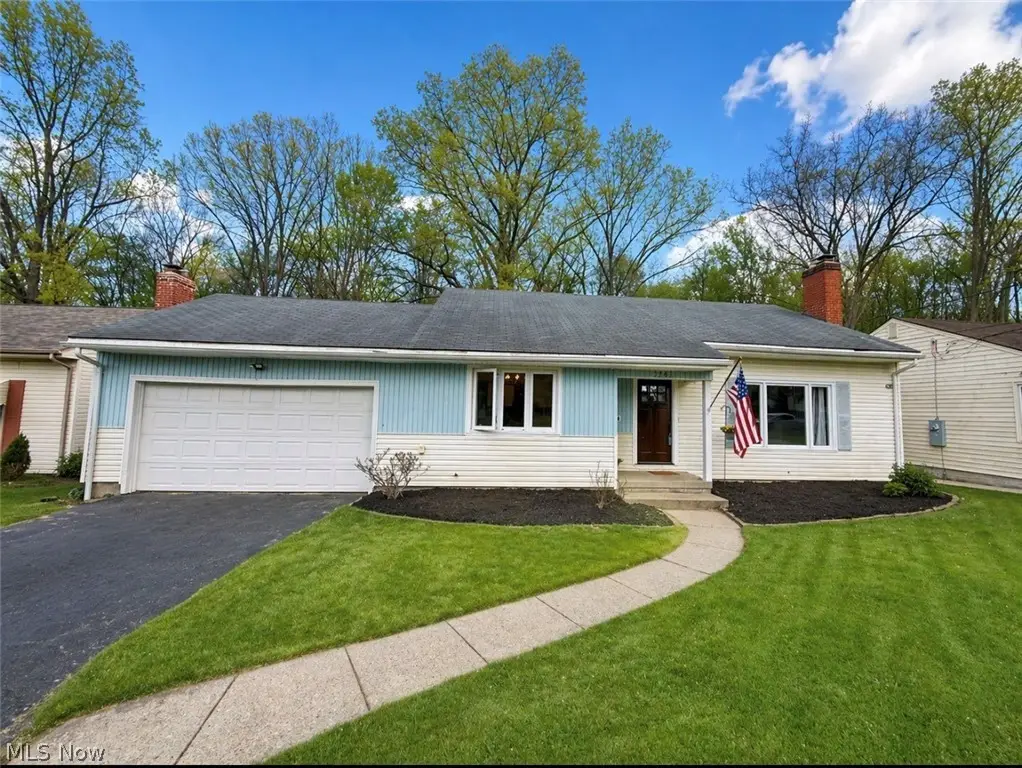 3289 Cricket Drive, Youngstown, OH 44511 - #1