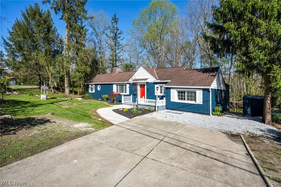 7339 River Road, Olmsted Falls, OH 44138 - #3