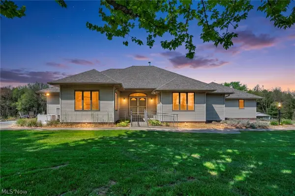 6569 Milhaven Nw Avenue, Canal Fulton, OH 44614