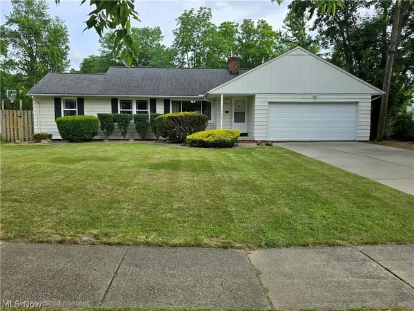 4932 Glenlyn Road, Lyndhurst, OH 44124