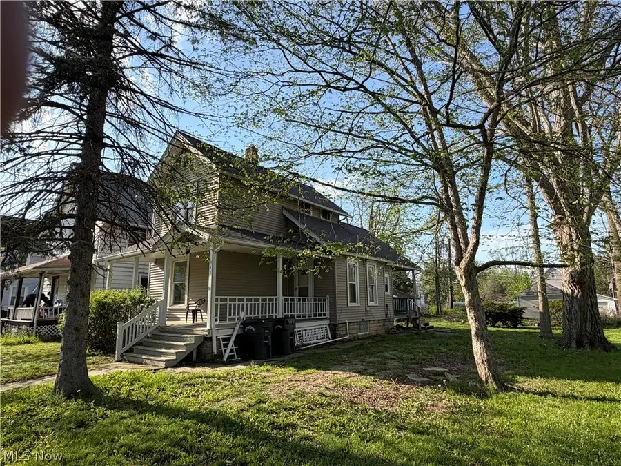 347 11th Street, Elyria, OH 44035 - #3