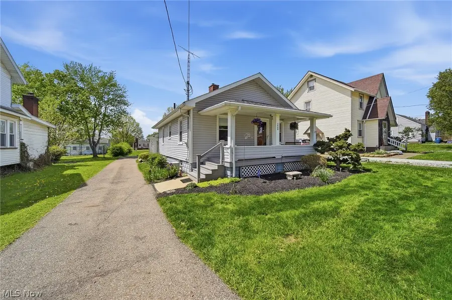 4069 Chester Avenue, Louisville, OH 44641 - #2