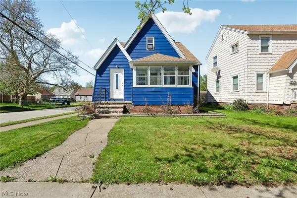 13618 Wainstead Avenue, Cleveland, OH 44111