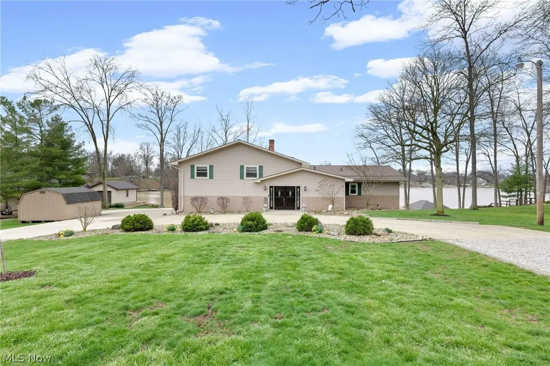 703 Holiday Drive, Willard, OH 44890 - #1